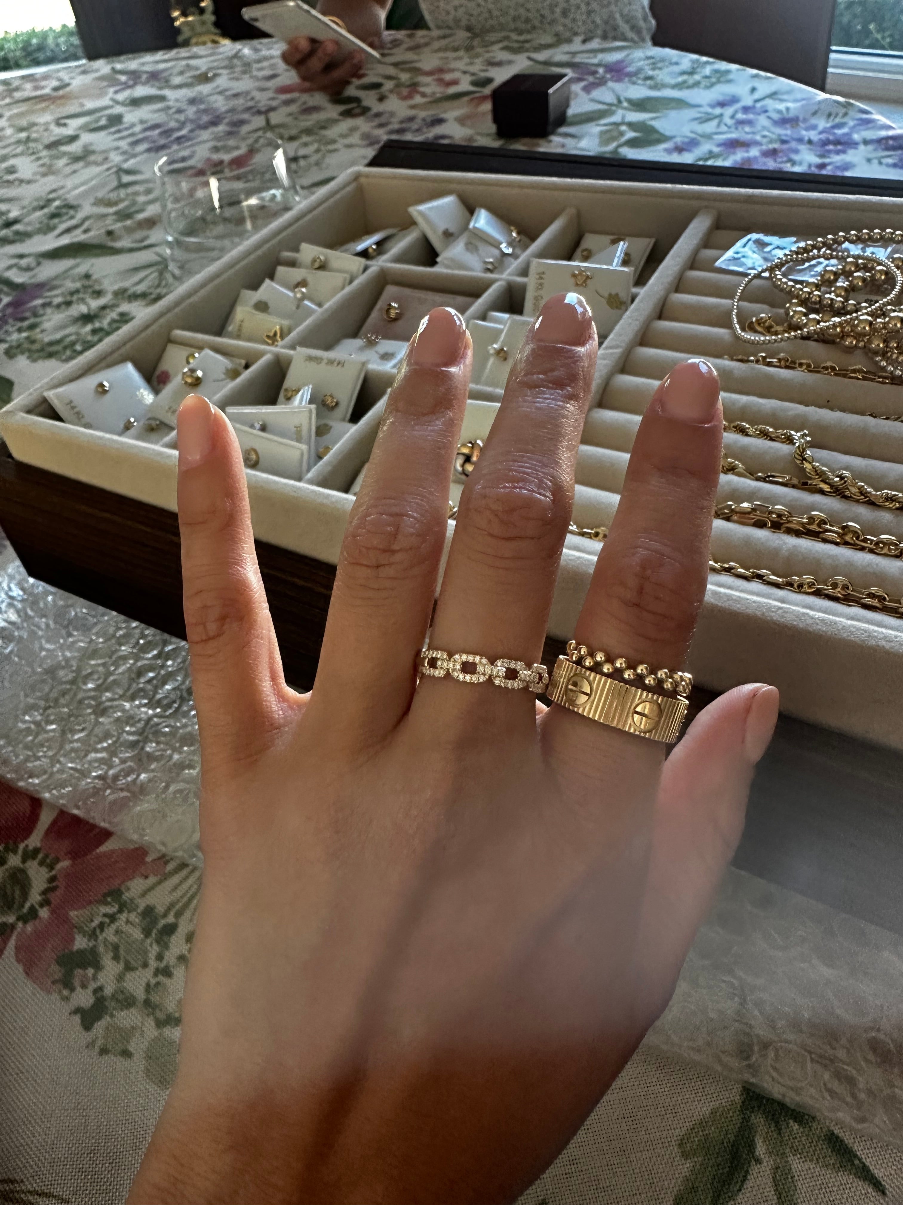 Diamond pave paper clip link ring