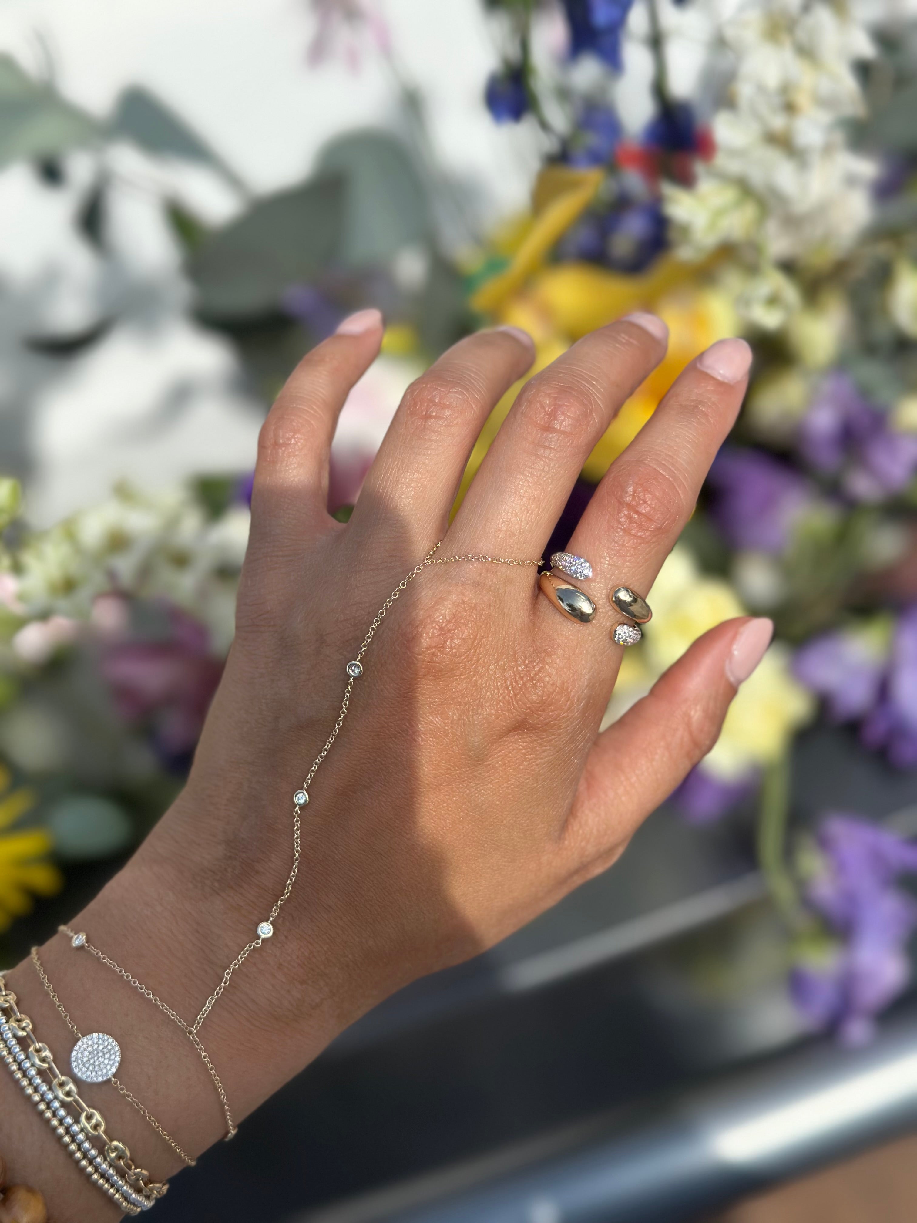 Diamond gold ring
